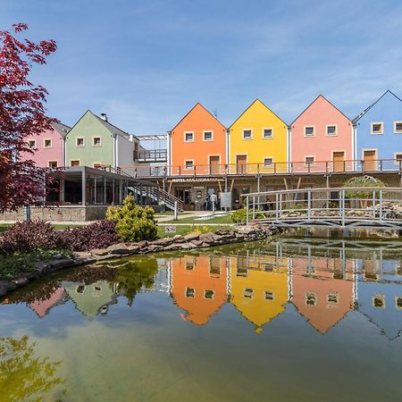 Hotel Kravi Hora Боржетіце Екстер'єр фото
